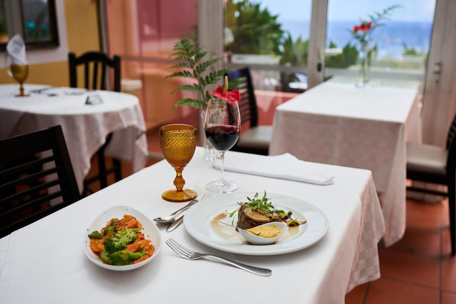 Inn & Art Madeira 卡尼索 外观 照片