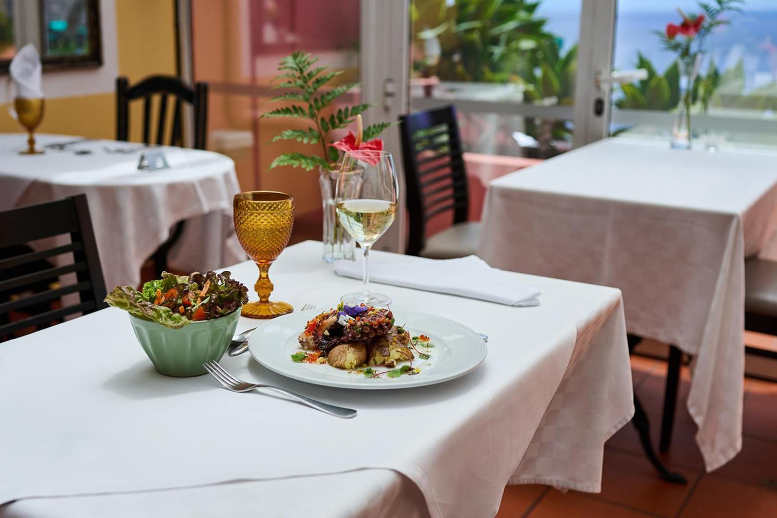 Inn & Art Madeira 卡尼索 外观 照片