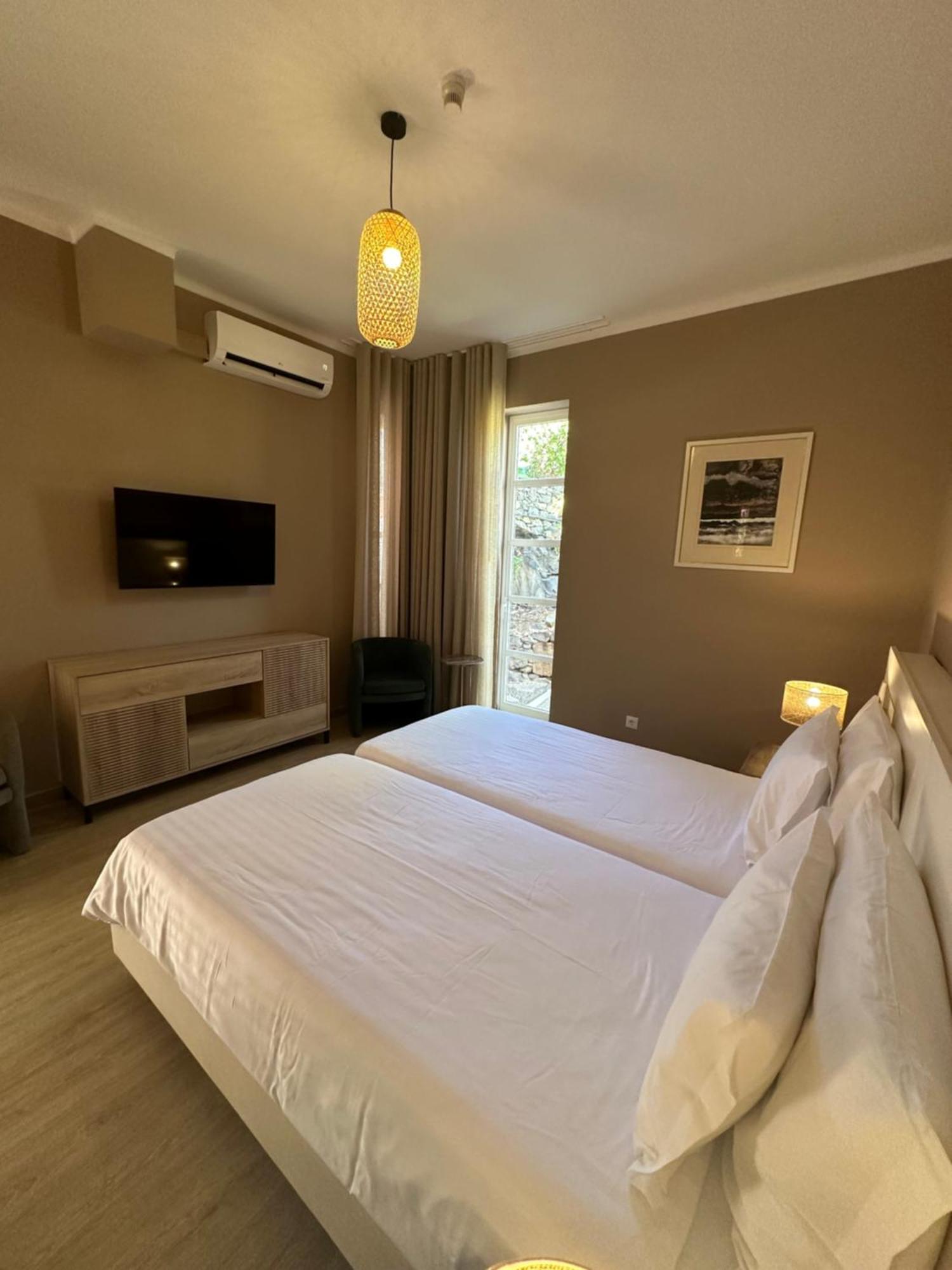 Inn & Art Madeira 卡尼索 外观 照片
